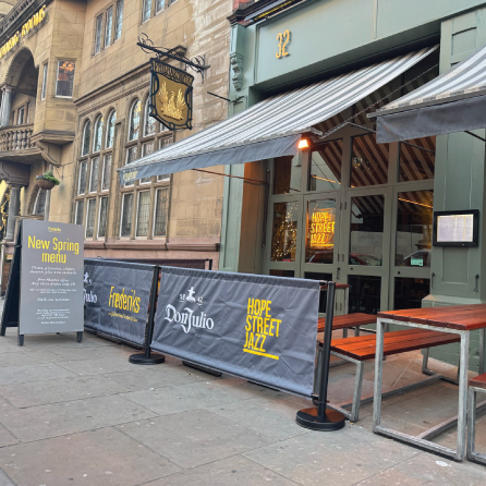Café Barriers - Image 3